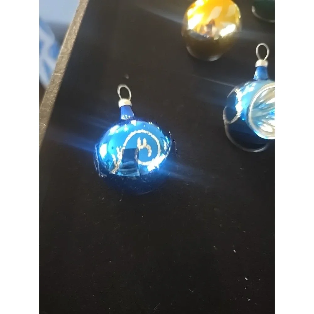 Vintage Lot Of‎ 6 Small Hand Painted Glass Christmas Ornaments 1 Indent